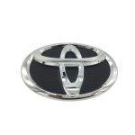 EMBLEMA "LOGO" PARRILLA TOYOTA ETIOS 2013-2016 ORIGINAL