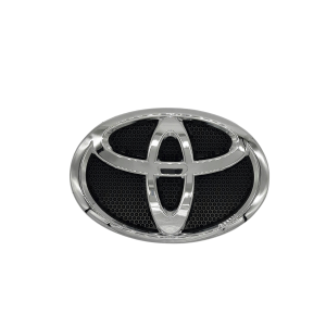 EMBLEMA "LOGO"  DE PARRILLA  HILUX 2016-2023 Revo *medida 19 cm largo x 13 cm alto* Original