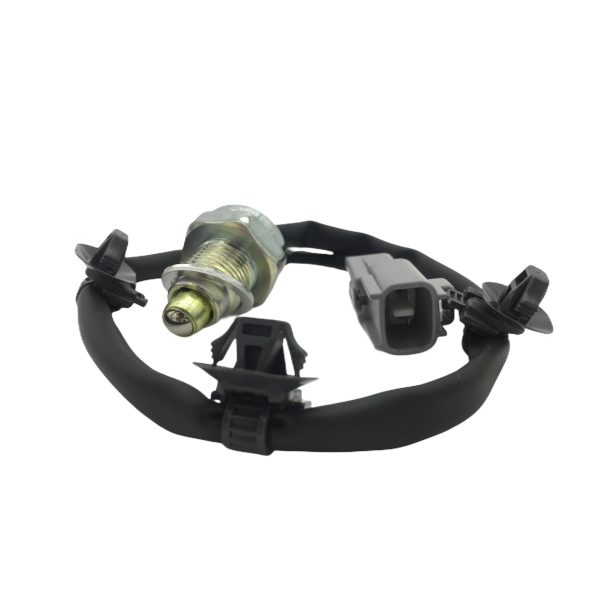BULBO DE RETROCESO  HILUX-SW4 2016-2023 REVO ORIGINAL - Imagen 1