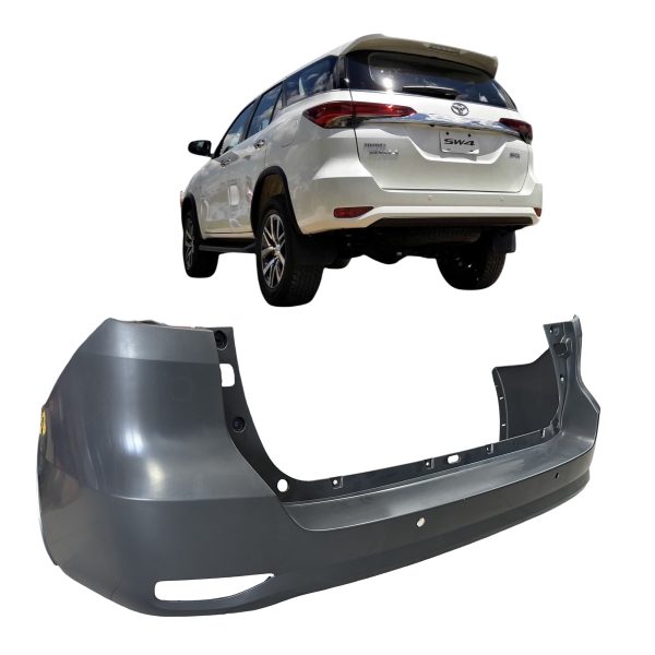 1_638938957625794497 PARAGOLPE TRASERO TOYOTA SW4 2016-2022 REVO ORIGINAL - Imagen 1