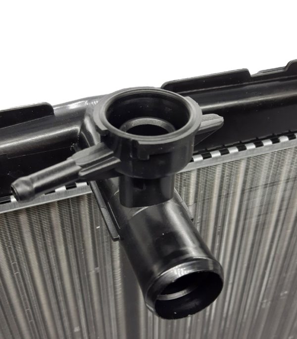 RADIADOR DE AGUA ETIOS CAJA AUTO 2016-2023 VVTI TYC - Imagen 2