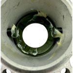 RETENEDOR DE PALANCA DE CAMBIO HILUX  2002-2004 4X2 Original - Imagen 4