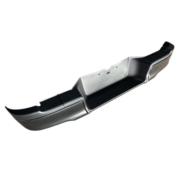 PARAGOLPE TRASERO HILUX 2016-2026 Revo *NEGRO* FPI Tailandia - Imagen 2