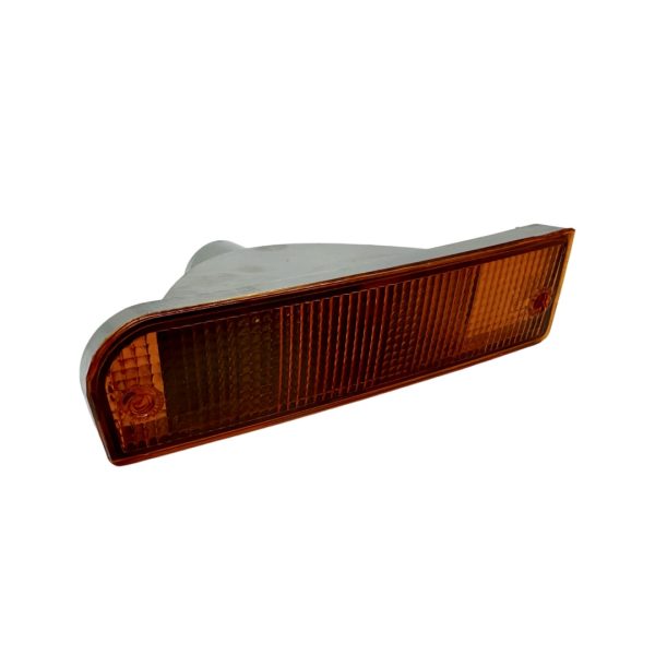 1_638778223034964294.jpg FARO DE GIRO DE PARAGOLPE DERECHO TOYOTA HILUX 2001-2005 5L NACIONAL - Imagen 1