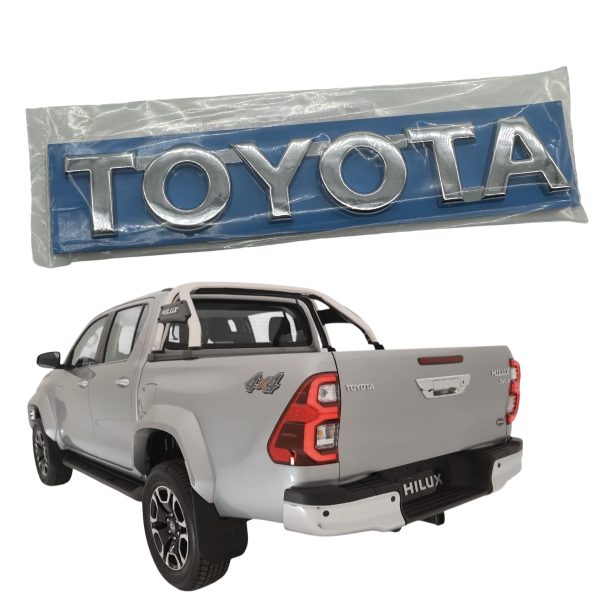 1_639161998857020324.jpg EMBLEMA "TOYOTA" PORTON HILUX 2016-2025 REVO SPT - Imagen 1