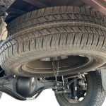 MALACATE DE RUEDA DE AUXILIO HILUX-SW4 2016-2025 SPT - Imagen 4