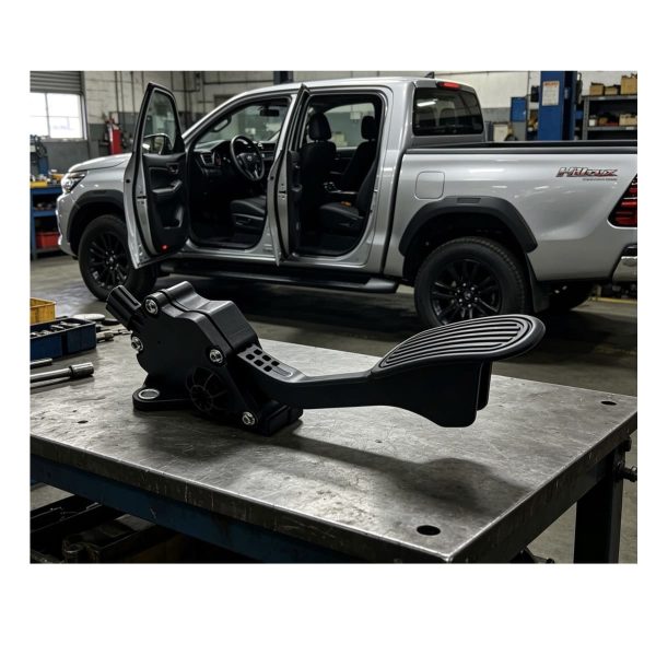 7_639159978706828239.jpg PEDAL DE ACELERADOR HILUX-SW4 2016-2026 SPT - Imagen 1