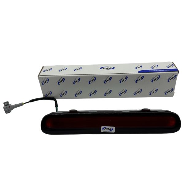 1_638814491561183418.jpg LUZ DE STOP FARO DE PORTON HILUX 2005-2015 *ROJO* FAL - Imagen 1
