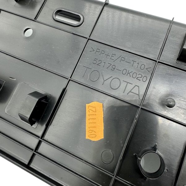PLACA PORTA PATENTE PARA PARAGOLPE CROMADO HILUX 2005-2015 Original - Imagen 2