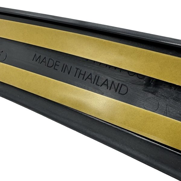 MOLDURA DE CAPOT HILUX 2016-2026 DX *NEGRO BRILLOSA* REVO FPI TAILANDIA - Imagen 3