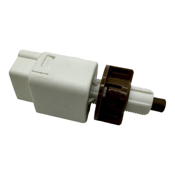 1_639271447396206743.jpg BULBO INTERRUPTOR STOP HILUX-SW4 2005-2021 COROLLA 09 SPT - Imagen 1